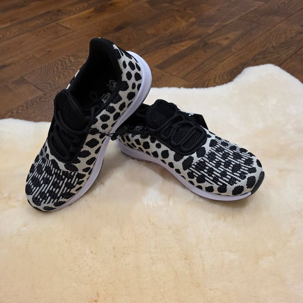 NWT Athletic Works memory foam sneaker size 7.5